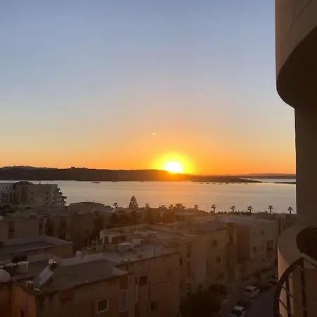 Sunset Holiday Apartment St. Paul's Bay Exterior photo